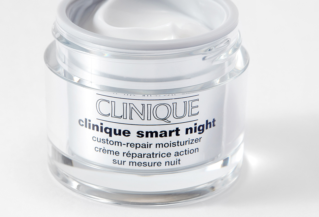 Clinique Moisturizing night cream for combination and prone to dry skin  Smart Night