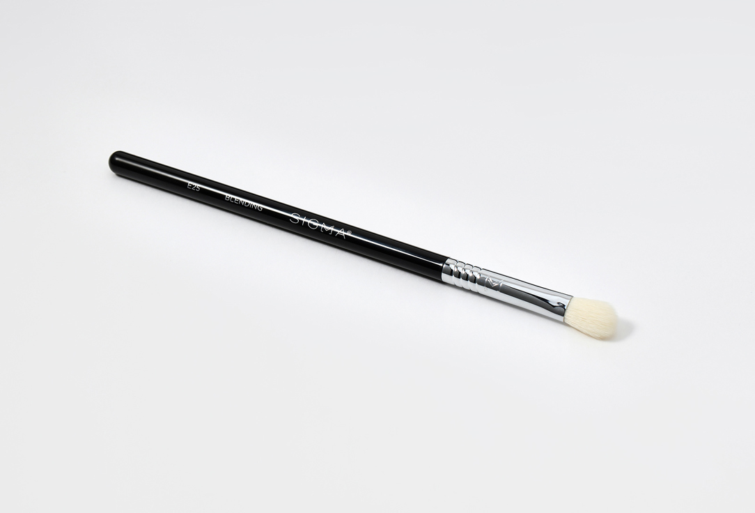 SIGMA BEAUTY BLENDING BRUSH E25