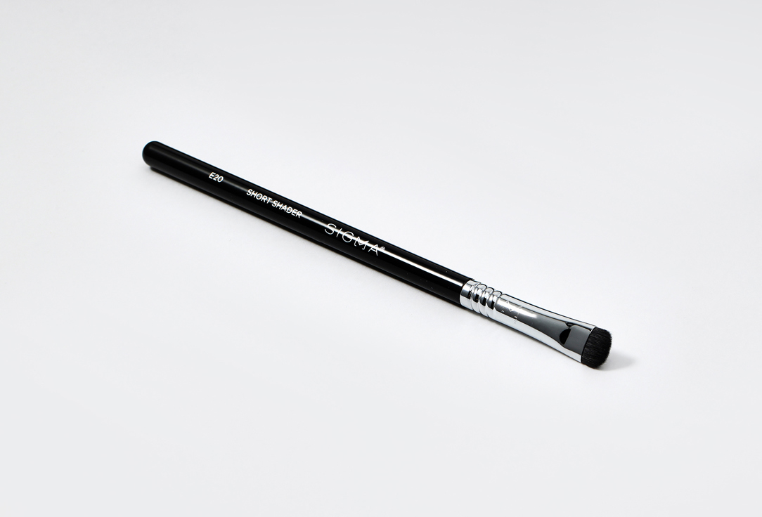 SIGMA BEAUTY SHORT SHADER BRUSH E20