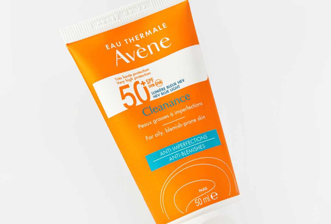 EAU THERMALE AVENE SPF 50+ Sun Protection Fluid for Problem Skin CLEANANCE