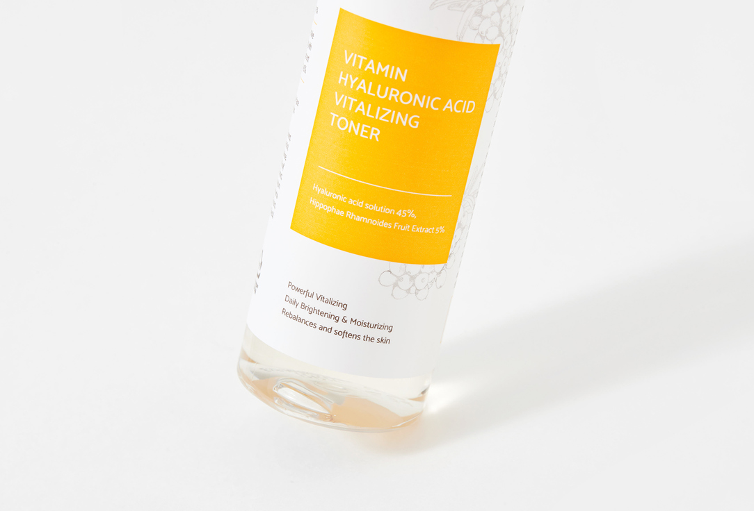 iUNIK Hyaluronic acid face toner Vitamin