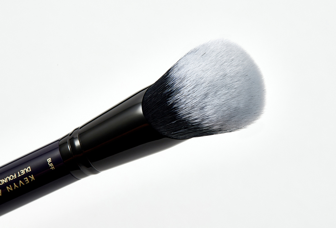 Kevyn Aucoin Foundation Brush  Duet 