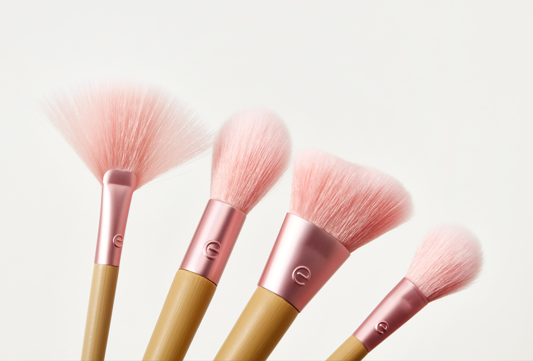 EcoTools Makeup brush set  Wind-kissed finish