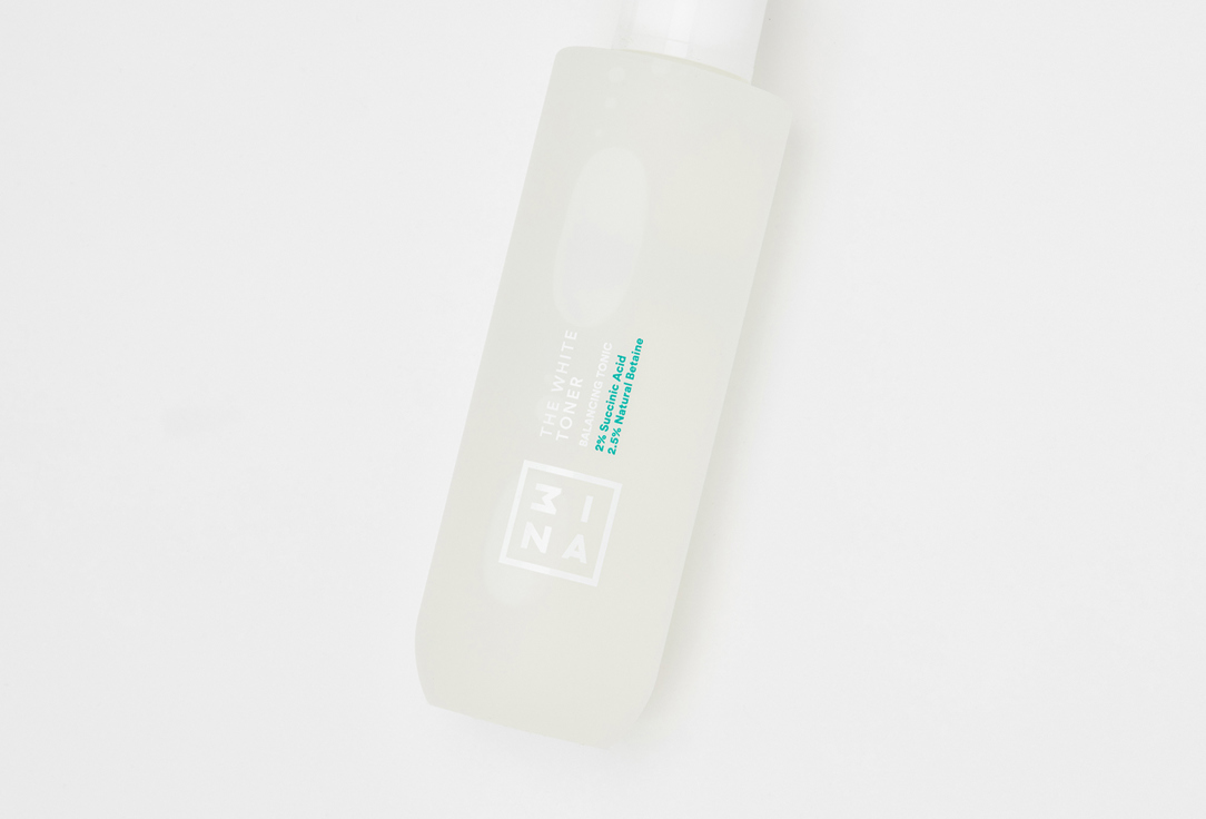 3INA Hydrating Toner with Hyaluronic Acid The Toner