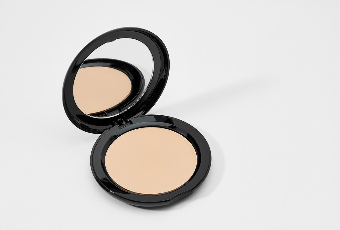 IsaDora Compact powder SPF 20 Velvet Touch Ultra Cover