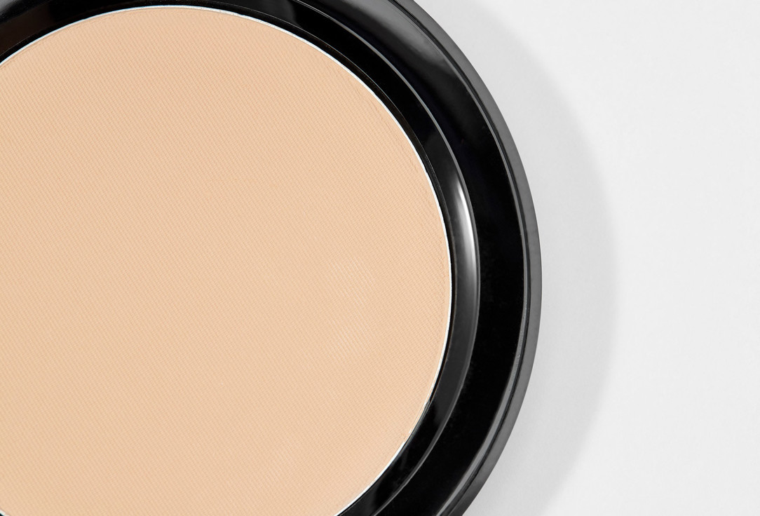 IsaDora Compact powder SPF 20 Velvet Touch Ultra Cover