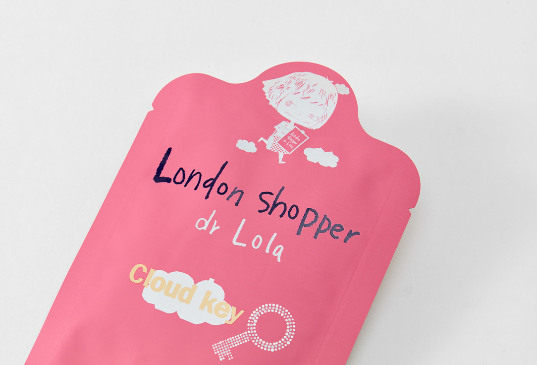 Dr. Lola Face Mask London shopper