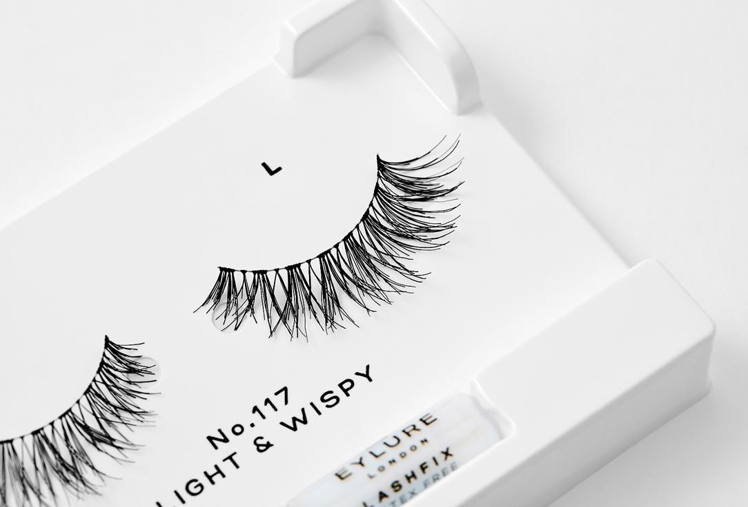 Eylure False Lashes Fluttery Light 117