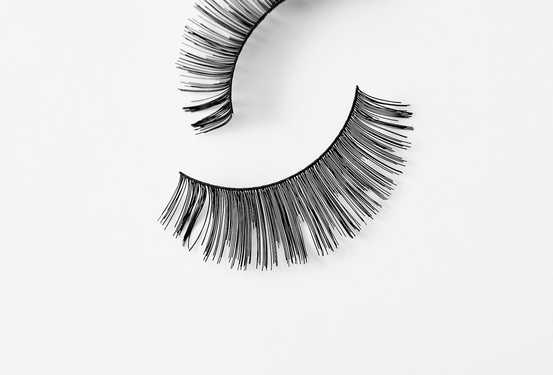 Eylure Lashes Volume