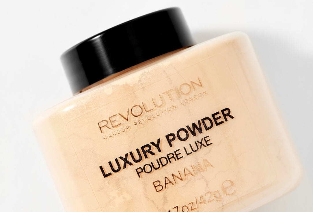 MakeUp Revolution Mattifying Loose Powder Baking Powder